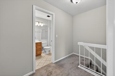 212 Amherst Court Bloomingdale IL 60108