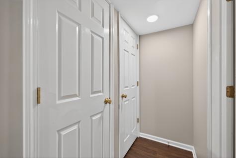 212 Amherst Court Bloomingdale IL 60108