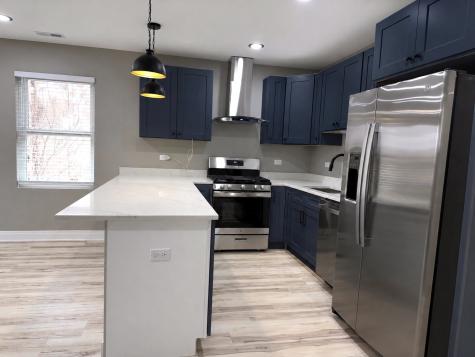736 North Pine Avenue Chicago IL 60644