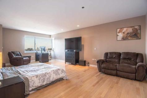 737 West Washington Boulevard Chicago IL 60661