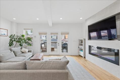 3424 West Beach Avenue Chicago IL 60651