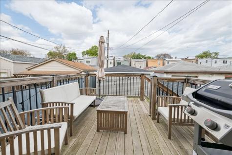 3424 West Beach Avenue Chicago IL 60651