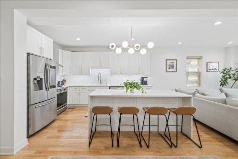 3424 West Beach Avenue Chicago IL 60651