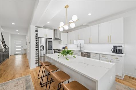3424 West Beach Avenue Chicago IL 60651
