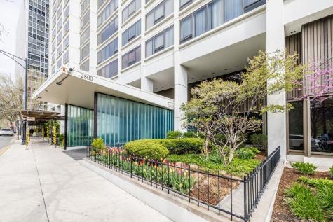 2800 North Lake Shore Drive Chicago IL 60657