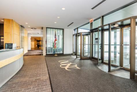 2800 North Lake Shore Drive Chicago IL 60657