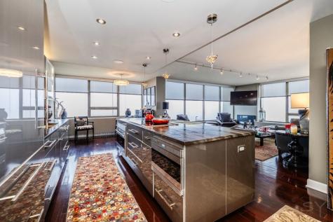2800 North Lake Shore Drive Chicago IL 60657