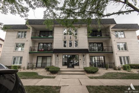 10910 South Kilpatrick Avenue Oak Lawn IL 60453