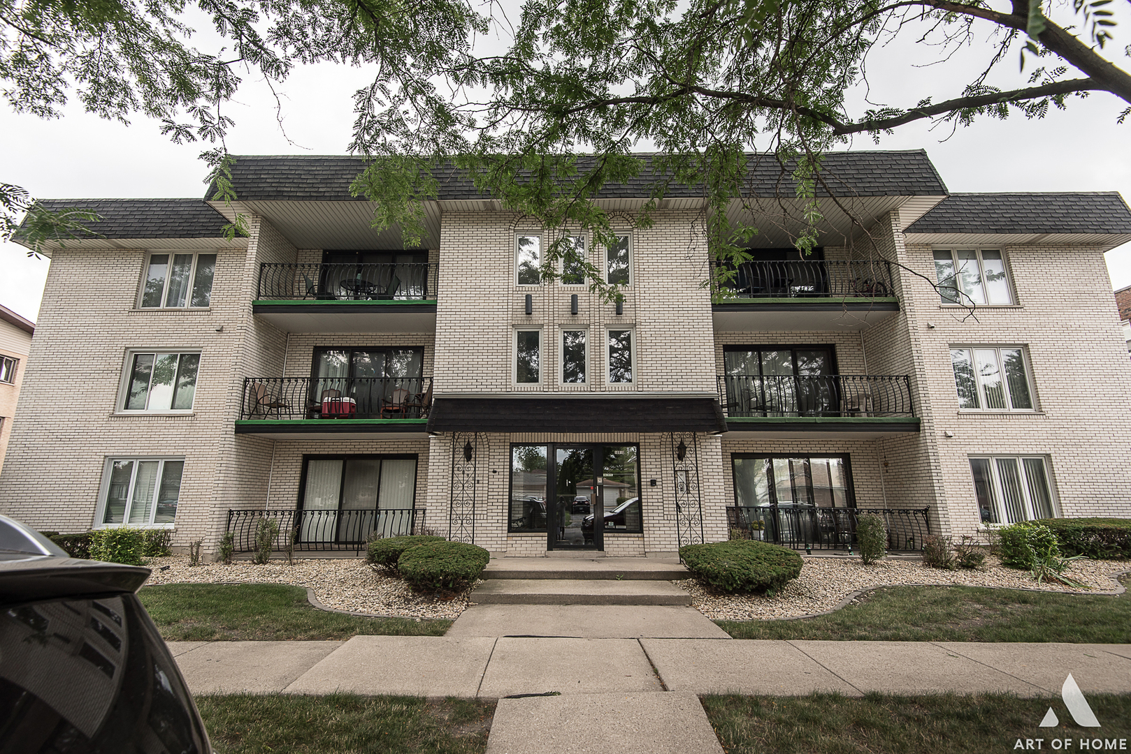 10910 South Kilpatrick Avenue Oak Lawn IL 60453