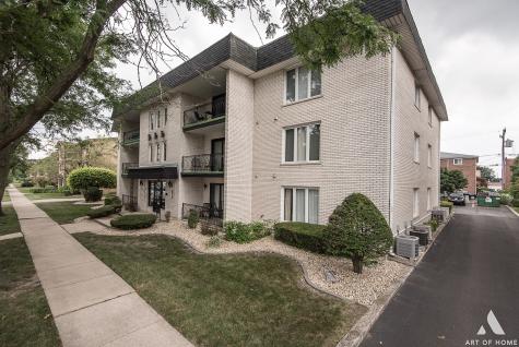 10910 South Kilpatrick Avenue Oak Lawn IL 60453