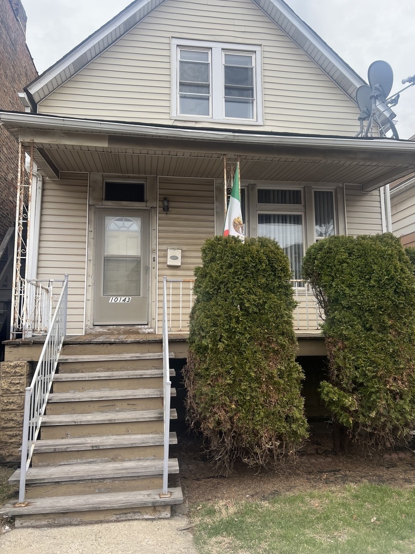 10143 South Avenue L Avenue Chicago IL 60617