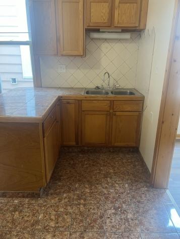 10143 South Avenue L Avenue Chicago IL 60617