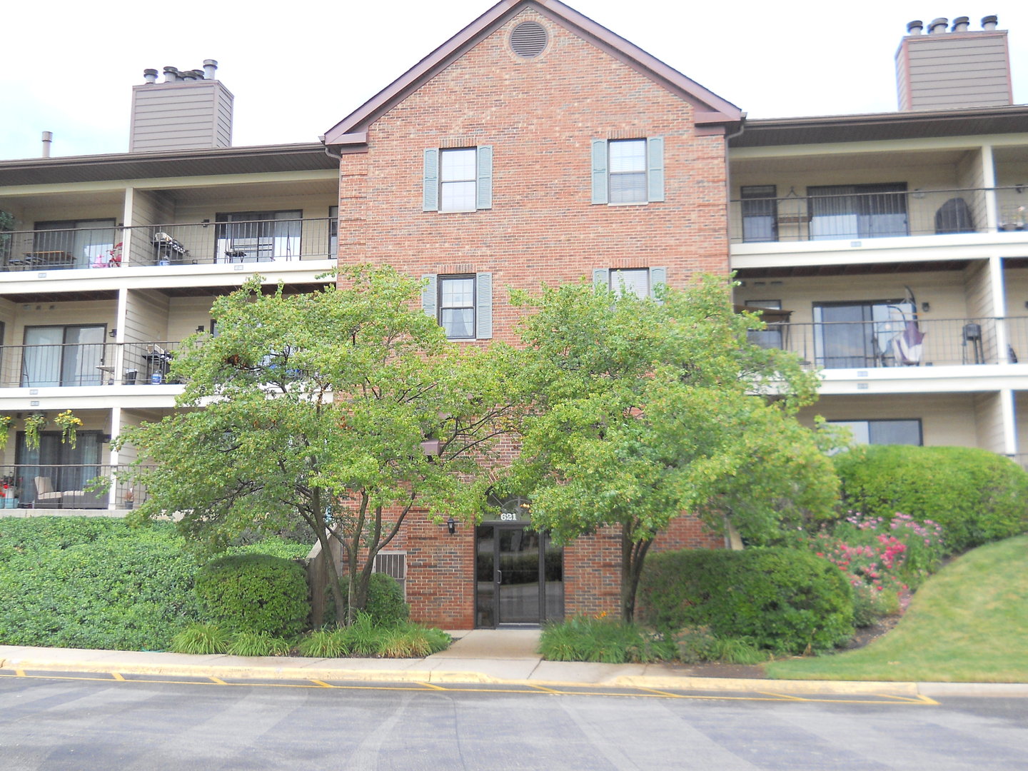 621 Hapsfield Avenue Buffalo Grove IL 60089