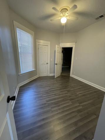 3327 West Evergreen Avenue Chicago IL 60651