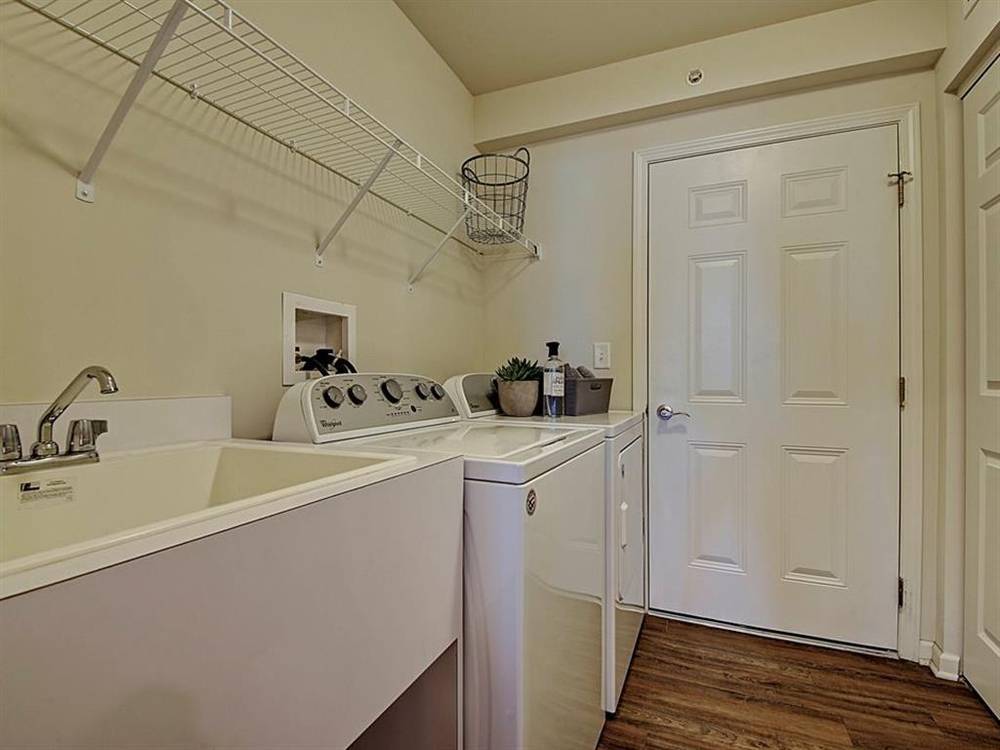 4227 Pond Willow Road Naperville IL 60564