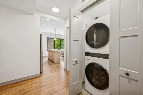 1341 West Estes Avenue Chicago IL 60626