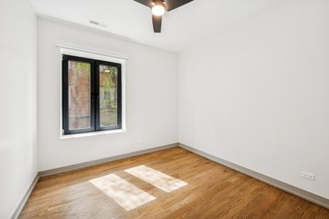 1341 West Estes Avenue Chicago IL 60626