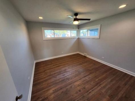 16 North Kenilworth Avenue Mount Prospect IL 60056