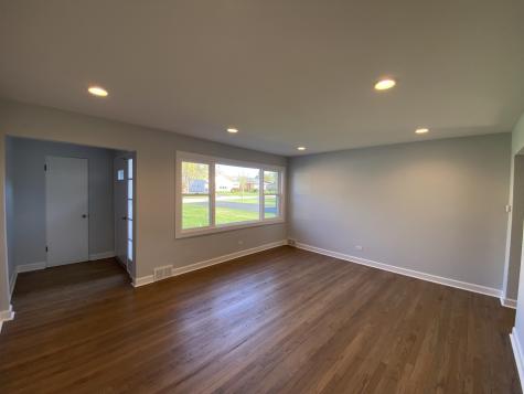 16 North Kenilworth Avenue Mount Prospect IL 60056