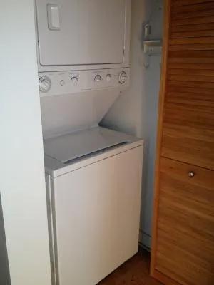 1346.5 West Estes Avenue Chicago IL 60626