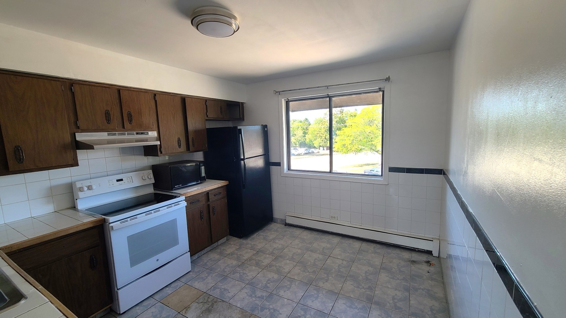 7713 Woodward Avenue Woodridge IL 60517