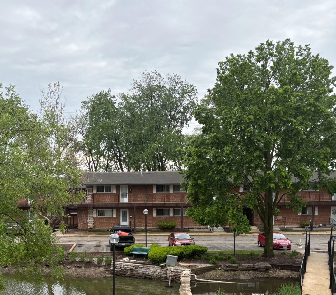 1840 West Hatherleigh Court Mount Prospect IL 60056