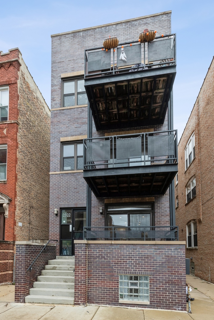 2322 West Augusta Boulevard Chicago IL 60622