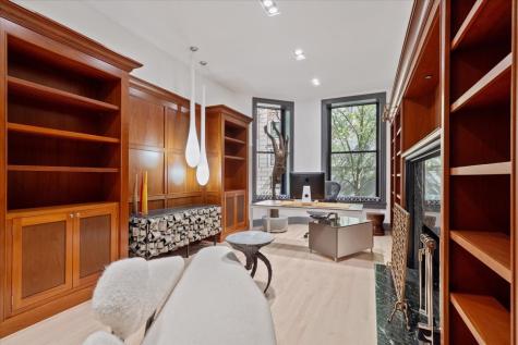 1318 North Astor Street Chicago IL 60610
