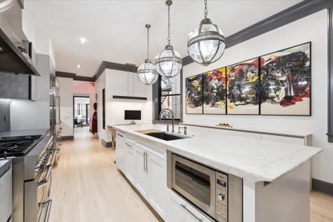 1318 North Astor Street Chicago IL 60610