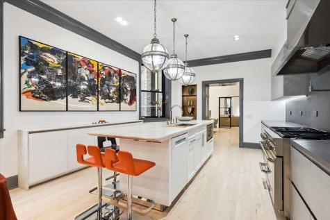 1318 North Astor Street Chicago IL 60610
