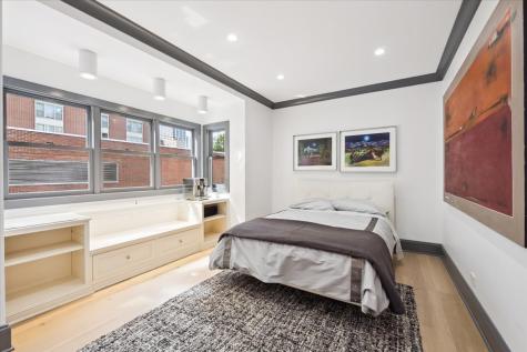 1318 North Astor Street Chicago IL 60610