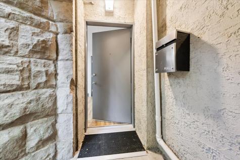 1318 North Astor Street Chicago IL 60610