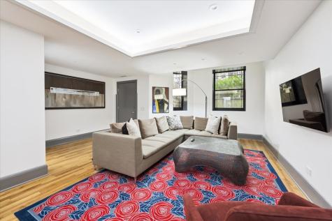 1318 North Astor Street Chicago IL 60610