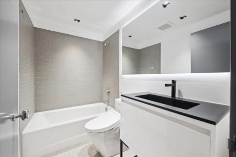 1318 North Astor Street Chicago IL 60610