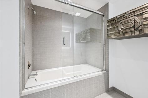1318 North Astor Street Chicago IL 60610