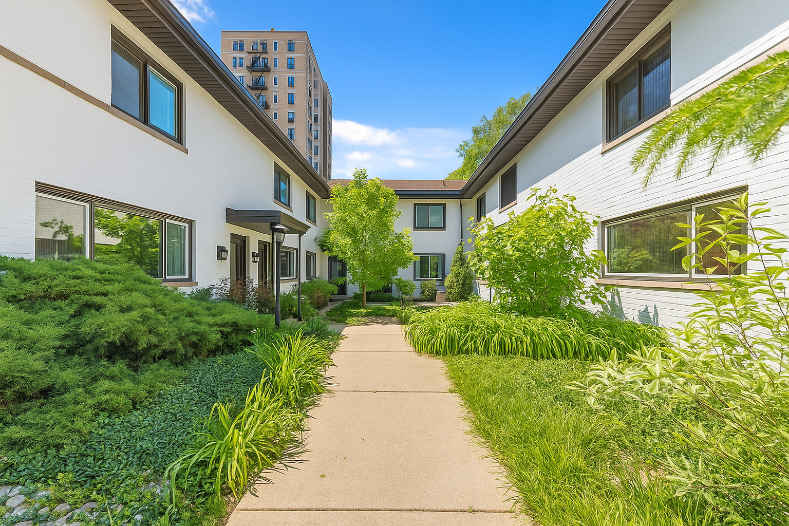 419 West Briar Place Chicago IL 60657
