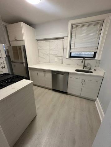 7325 North Honore Street Chicago IL 60626