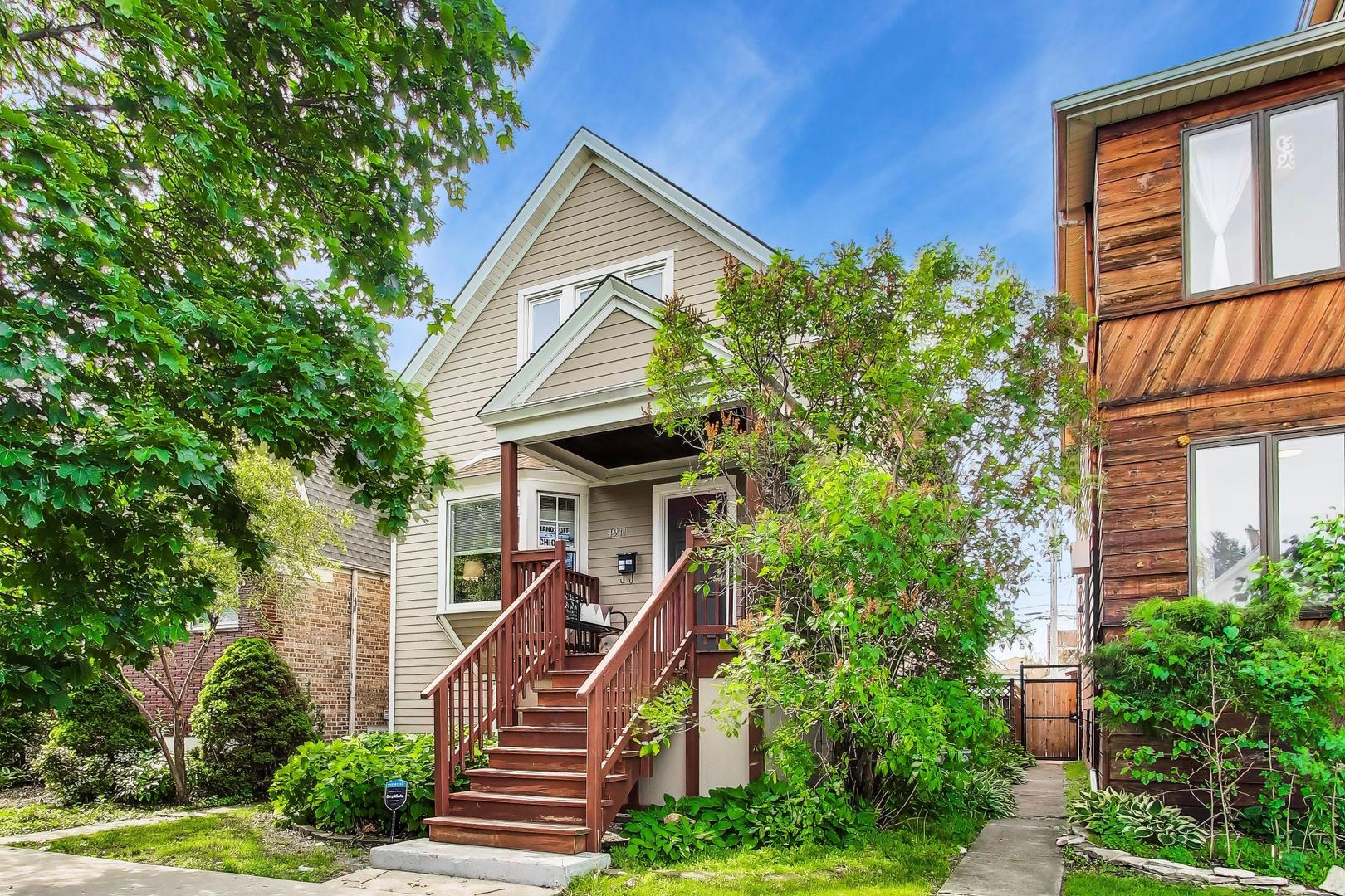 4911 West Grace Street Chicago IL 60641