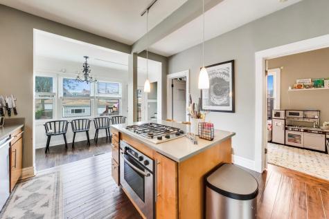 4911 West Grace Street Chicago IL 60641