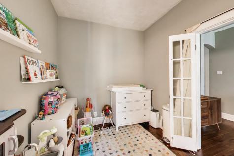 4911 West Grace Street Chicago IL 60641