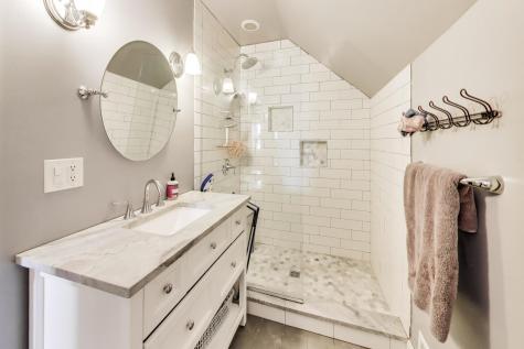 4911 West Grace Street Chicago IL 60641