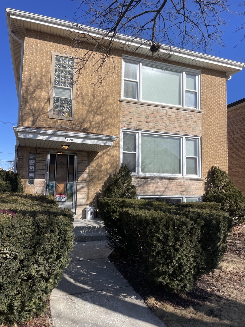 5736 West Gunnison Street Chicago IL 60630
