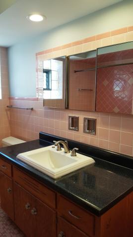 5736 West Gunnison Street Chicago IL 60630
