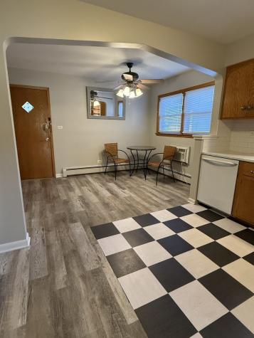 5736 West Gunnison Street Chicago IL 60630