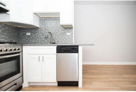 511 West Belmont Avenue Chicago IL 60657