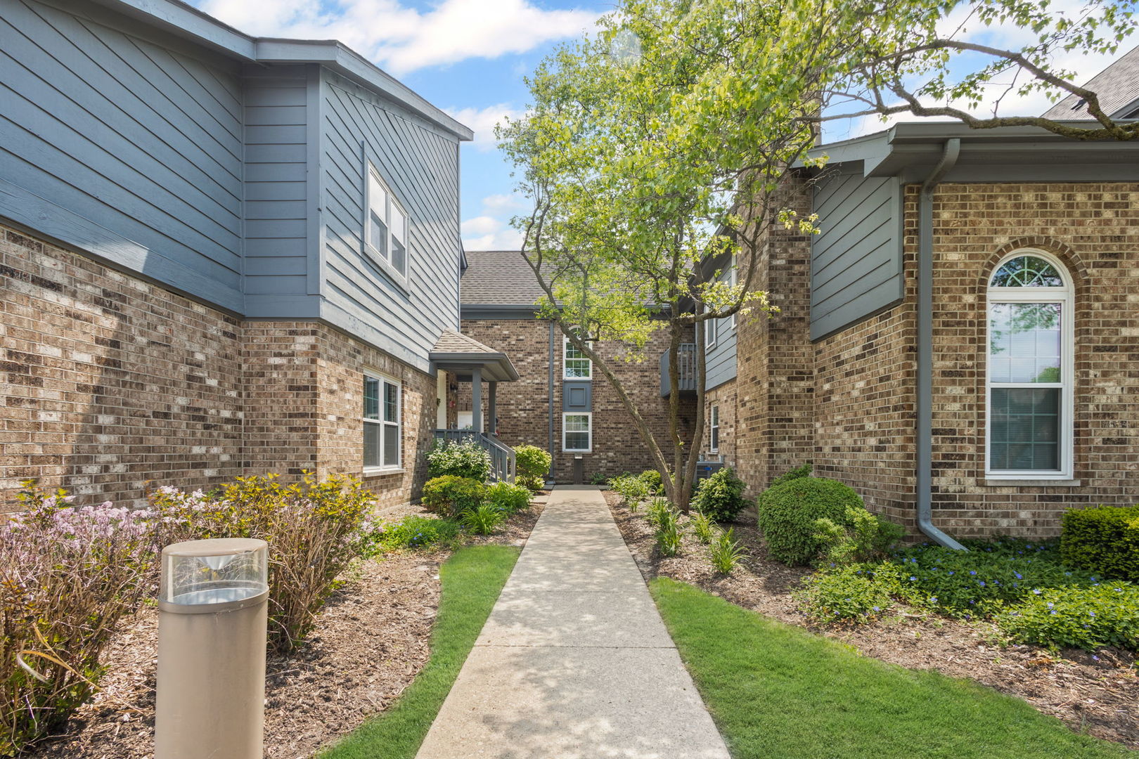 11 Foxcroft Road Naperville IL 60565