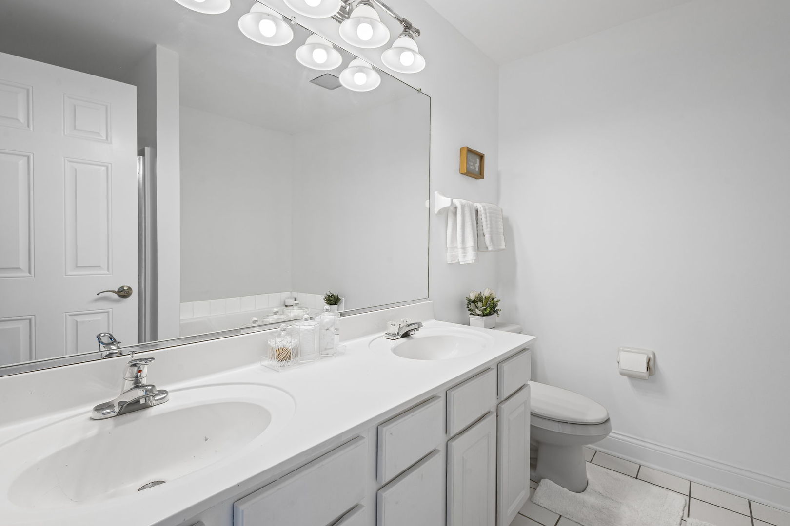 11 Foxcroft Road Naperville IL 60565