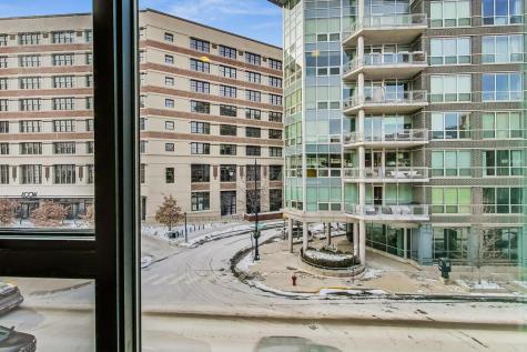 847 North Larrabee Street Chicago IL 60610