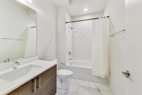 847 North Larrabee Street Chicago IL 60610