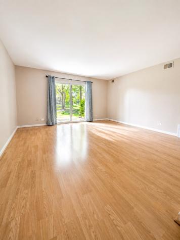 1 Oak Creek Drive Buffalo Grove IL 60089
